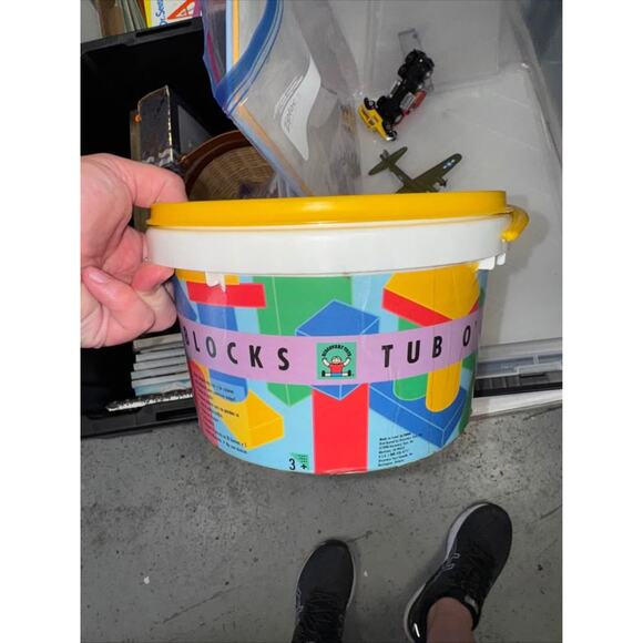 Tub of Blocks /Discovery Toys / EUC / Vintage - Picture 1 of 2